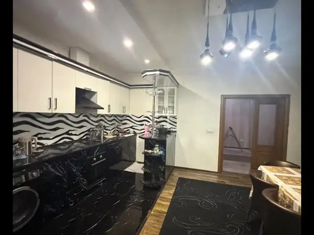 3-комн. квартира, 12 этаж, 130м², сомони, Душанбе