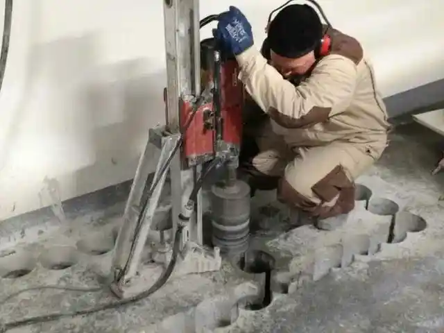 услуга крота, Турсунзаде