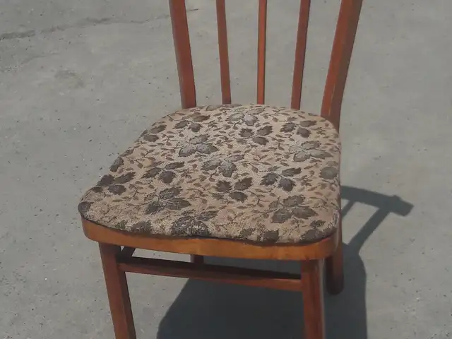 Стул, Худжанд