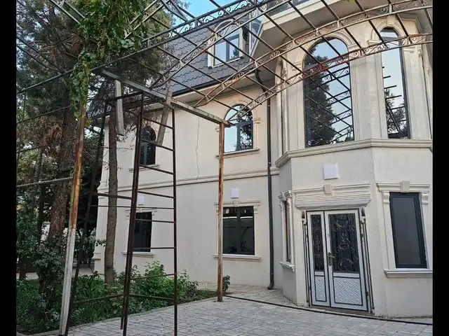 3-этажный, 6 комнатный дом, 200 м² м², Сино, Душанбе