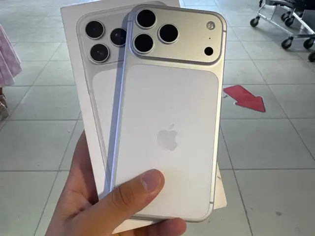 Apple iPhone 17 Pro Max, 256 gb, Silver, Худжанд