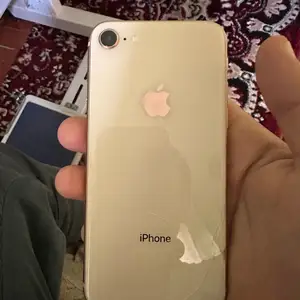 Apple iPhone 8, 64 gb, Gold, Бохтар (Курган-Тюбе)
