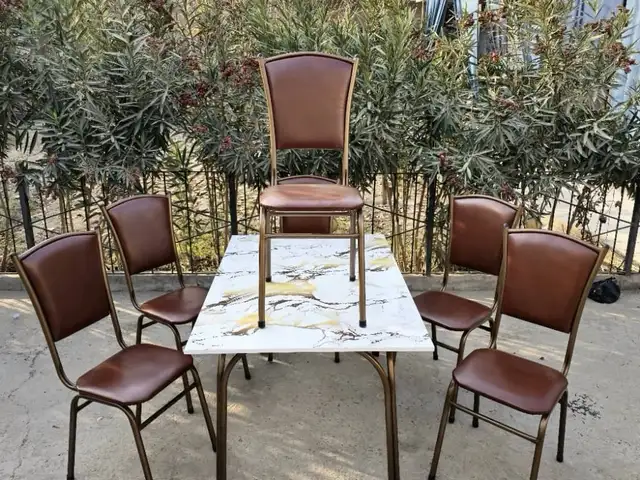 стол и стулья, Душанбе