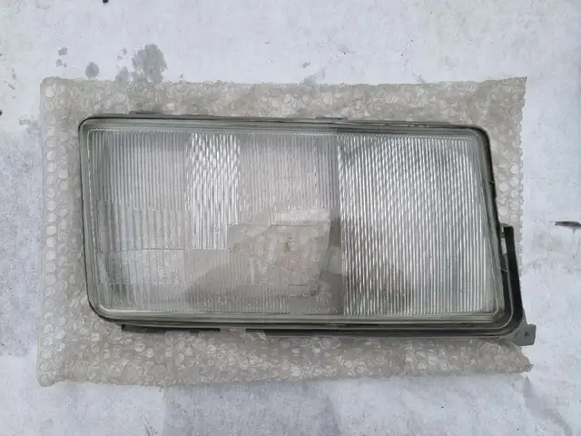 Правая оптика от Mercedes - Benz w201 190, Худжанд