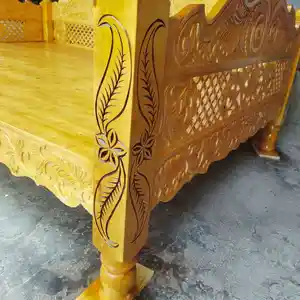 Тапчан, Душанбе