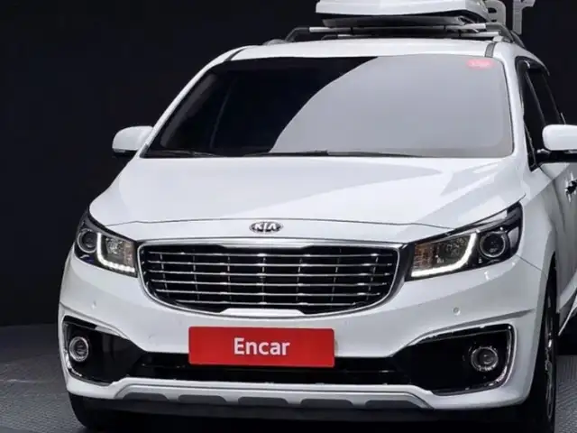 Фара от Kia Carnival 2015, Худжанд