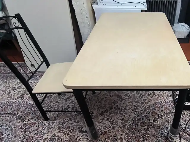 Стол и стулья, Душанбе