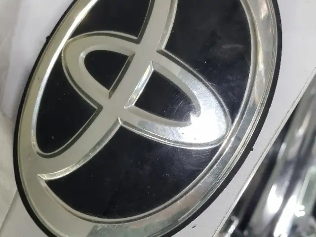 Передний стекляный знак от Toyota Camry 2 2007-2009, Душанбе