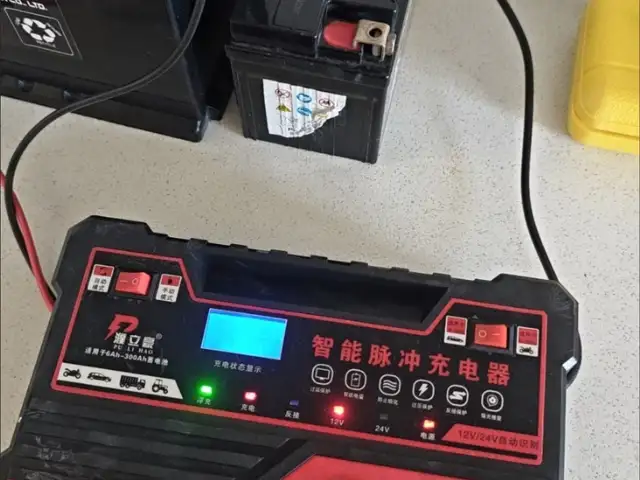 Зарядное устройство для аккумулятора 12V-10A/24V-5A, Душанбе