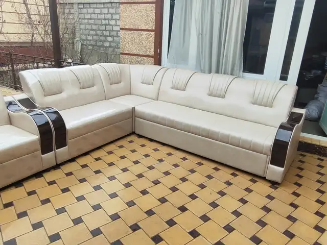 Угловой диван, Хуҷанд