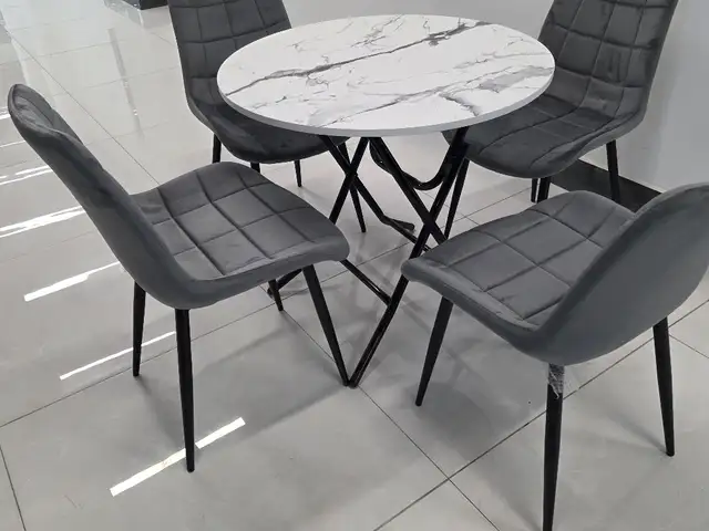 Стол и стулья, Душанбе