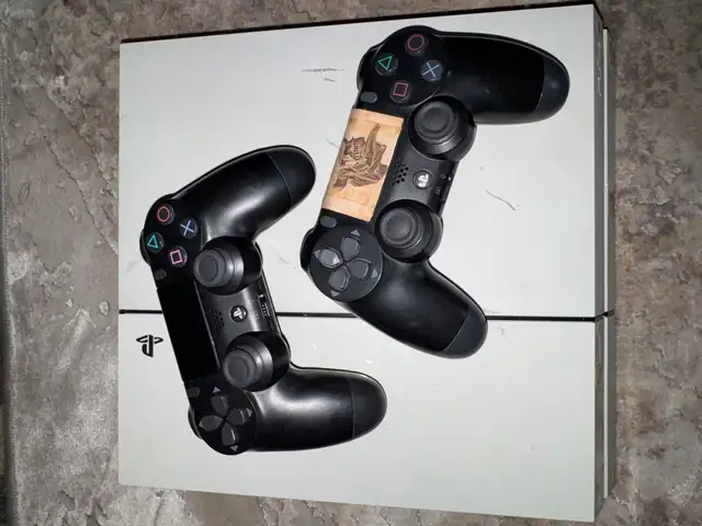 Игровая приставка Sony 4, Душанбе