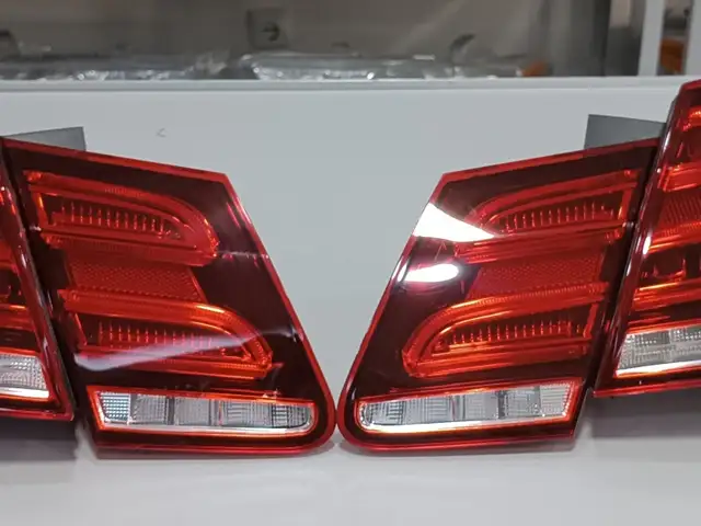 Задние фары на Mercedes-Benz W212 2015, Душанбе