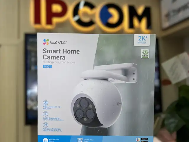 EZVIZ Умная домашняя Wi-Fi-камера с тремя объективами CS-H80F 4+4+4MP, Худжанд
