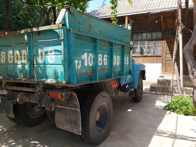 Бортовой грузовик Ваз, 1992, Турсунзаде