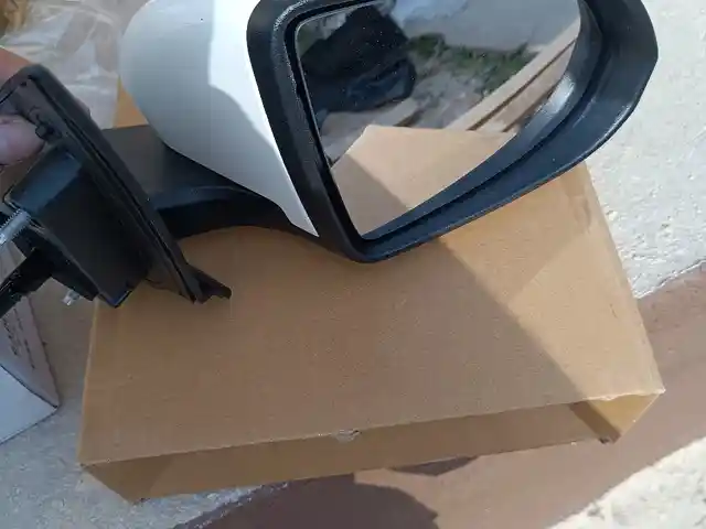 Зеркало заднего вида от BYD e2, Душанбе