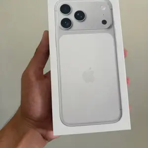 Apple iPhone 17 Pro Max, 256 gb, Silver, Душанбе
