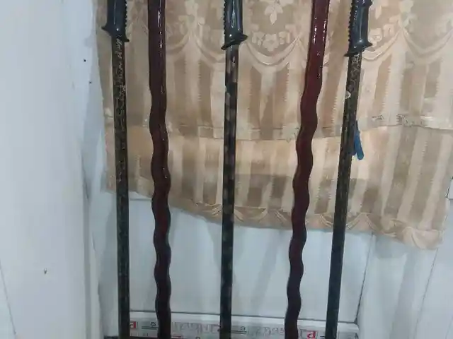 Костыли, Душанбе