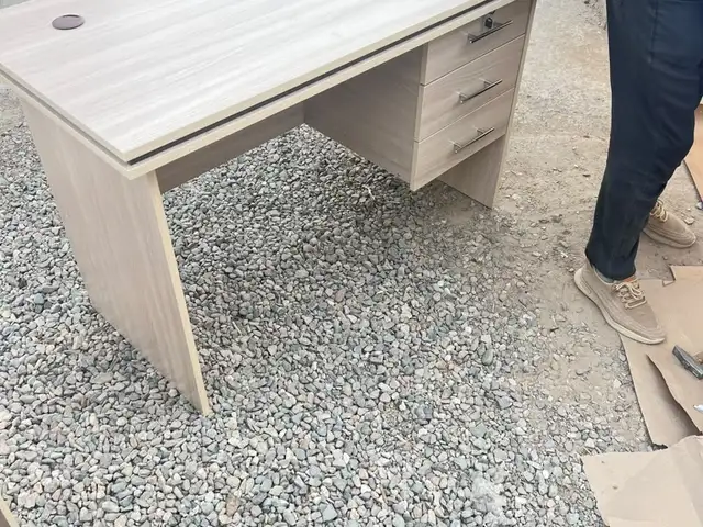 Стол, Душанбе