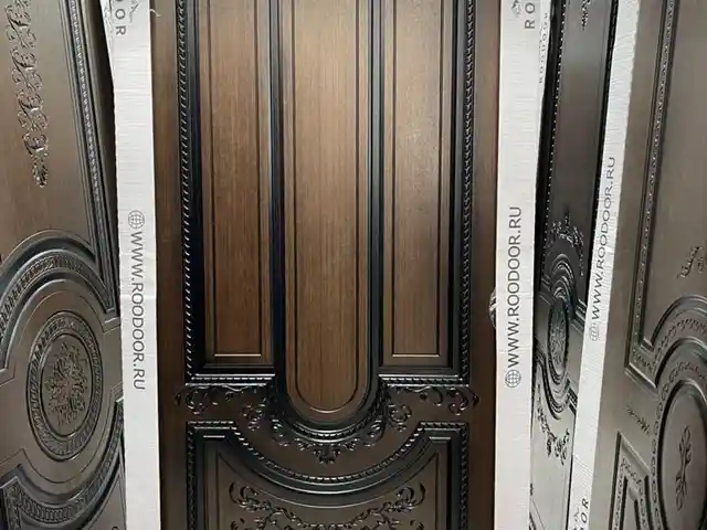 Дверь, Душанбе