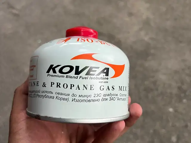 Балончики газа для туристов и альпинистов горит в -23 градусов, Душанбе