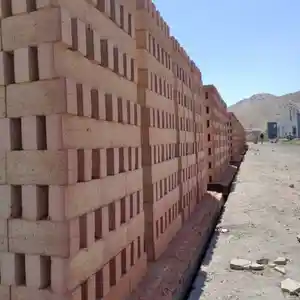 Кирпич, Худжанд