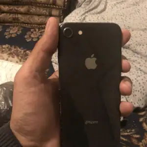 Apple iPhone 8, 64 gb, Silver, Душанбе