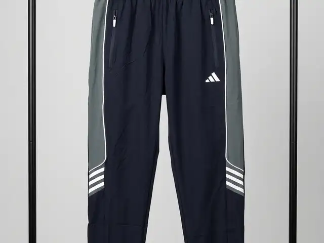 Бриджи Adidas, Душанбе