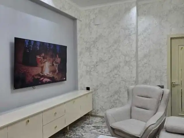 3-комн. квартира, 8 этаж, 120м², 19 мкр, Худжанд