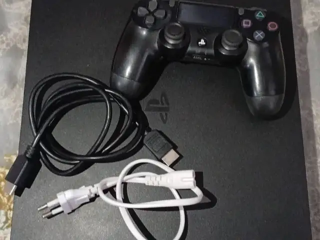 Игровая приставка Sony PlayStation 4 Slim, Ваҳдат