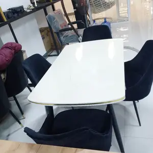 Стол и стулья, Душанбе