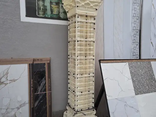 Римская колонна, Канибадам