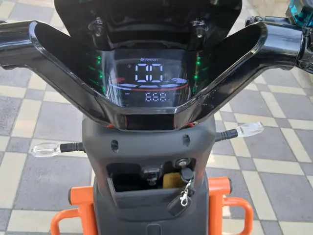 Скутер, Деваштич (Ғончӣ)