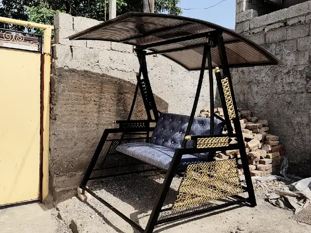 Качели замонави, Душанбе
