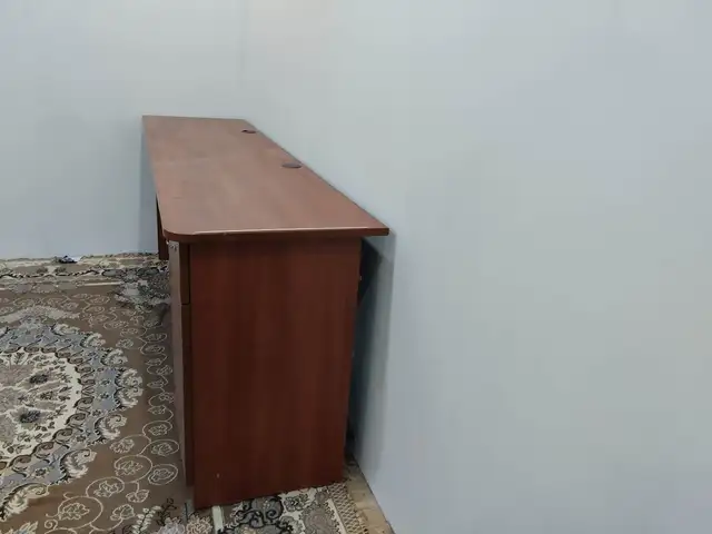 Письменный стол, Гулистон (Кайраккум)