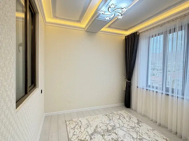 4-комн. квартира, 8 этаж, 93 м², 12 мкр, Хуҷанд - 10