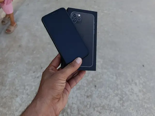 Apple iPhone 11 Pro, 256 gb, Silver, Душанбе