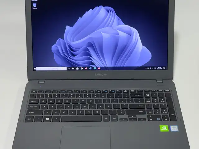 Ноутбук Samsung 350XAA Grey i5-8gen, Хуҷанд