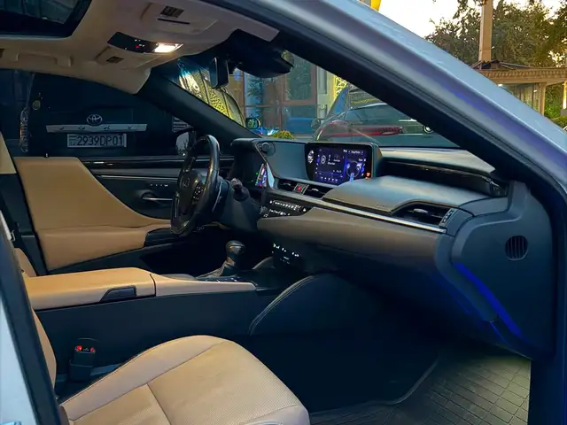 Lexus ES series, 2019, Душанбе - 10