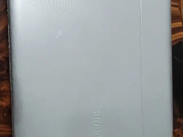 Ноутбук Самсунг, Кӯлоб
