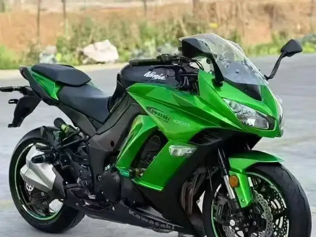 Мотоцикл Kawasaki Z1000, Душанбе