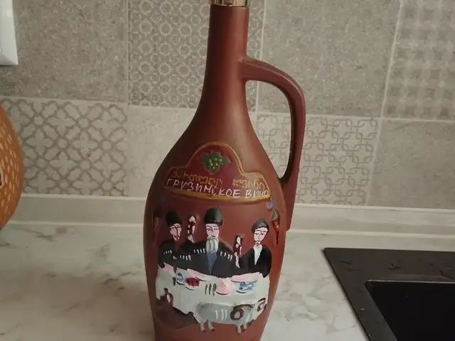 Кувшин, Душанбе
