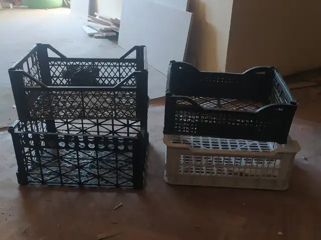 Яшикхои пластмаси, Хуҷанд