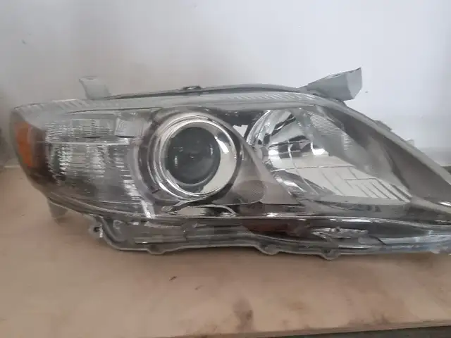 Правая фара от Toyota Camry 2 YF, Душанбе