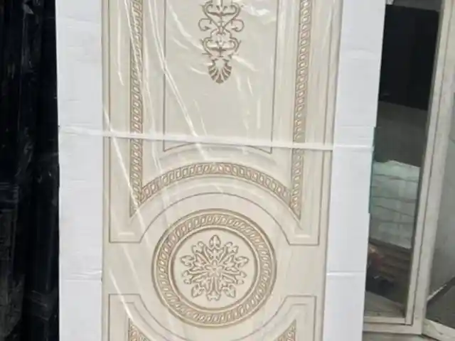Дверь Эмаль, Душанбе