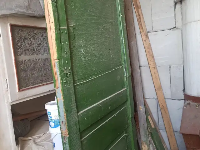 Деревянная дверь, Душанбе