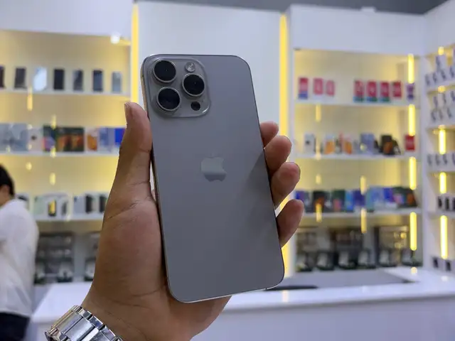 Apple iPhone 15 Pro Max, 256 gb, Natural Titanium, Душанбе
