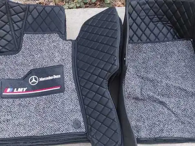 Полик для Mercedes-Benz W211, Душанбе