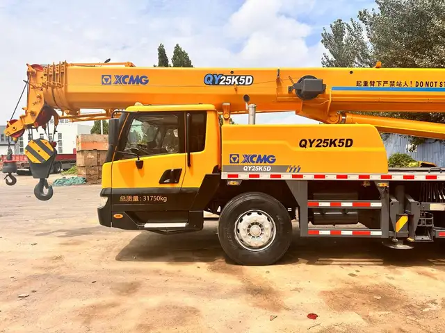 Кран XCMG 25 тон 2014 сол, Душанбе
