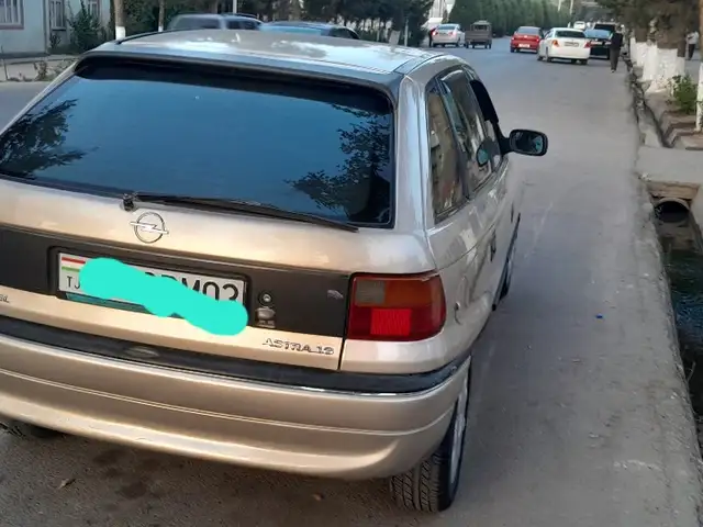 Opel Astra F